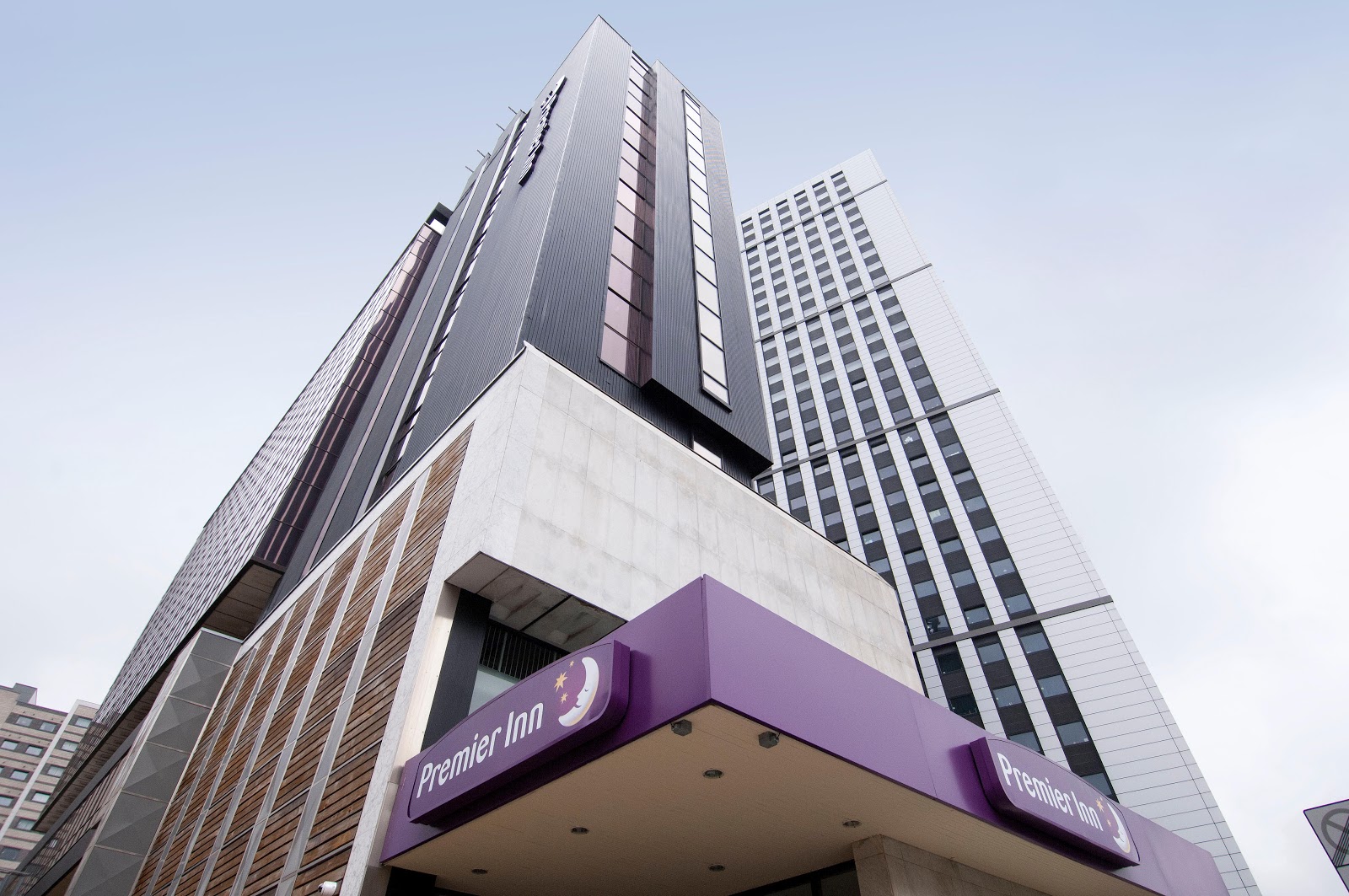 Premier Inn Leeds City Centre interior